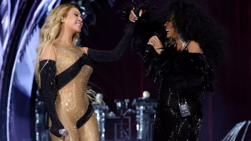 Unbelievable Birthday Surprise: Beyoncé's Epic Serenade by Diana Ross Leaves Everyone in Tears!